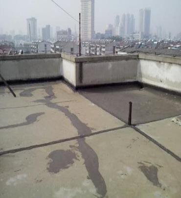 苍溪漏水维修 楼顶漏水是什么原因，楼顶漏水维修方法是什么?